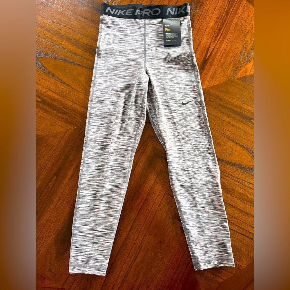 Nike Pro Training Space Dye Cropped Leggings in Black-XS